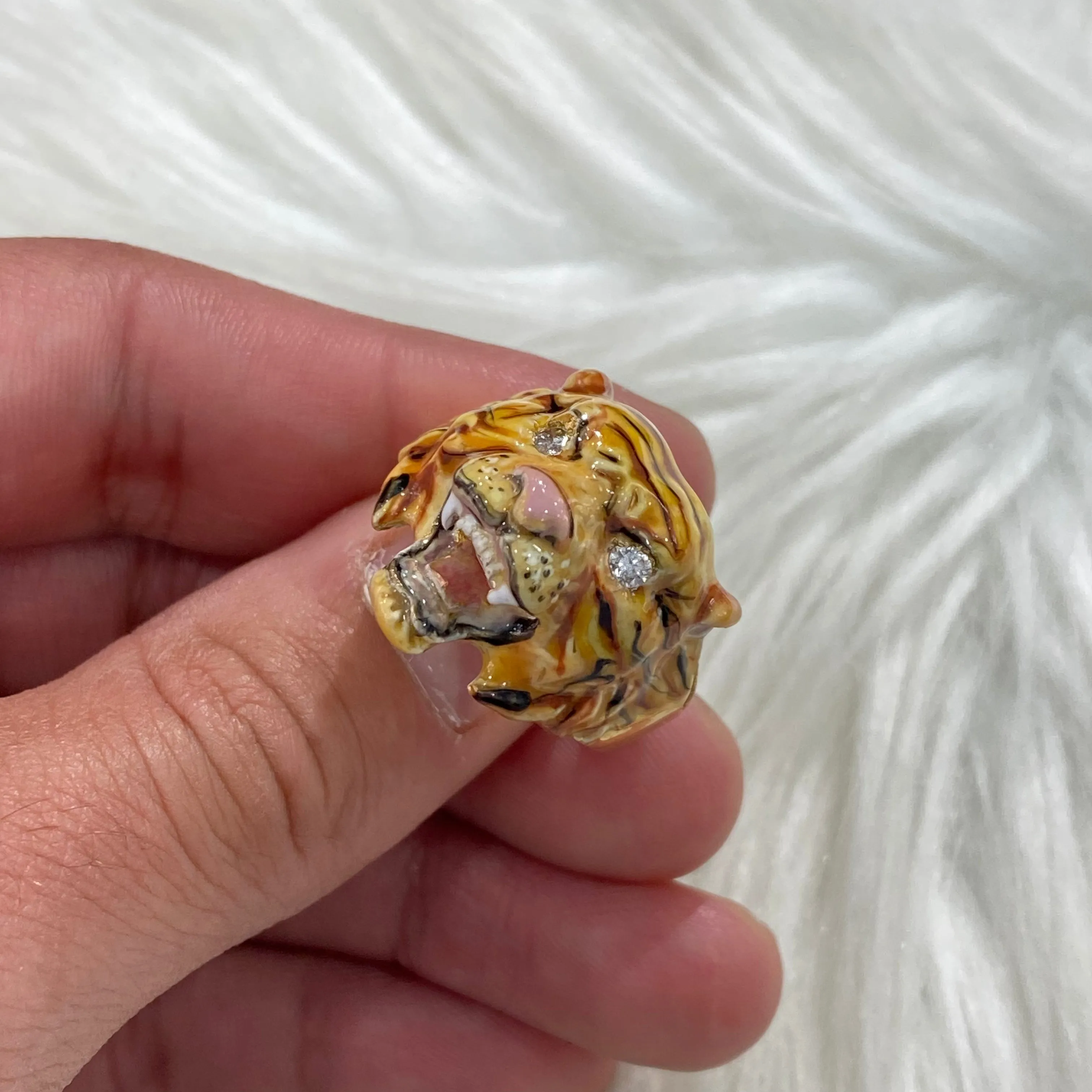 10K Yellow Gold Diamond Yellow Tiger Ring Ct Dia / 15.5gr / Size 10.5