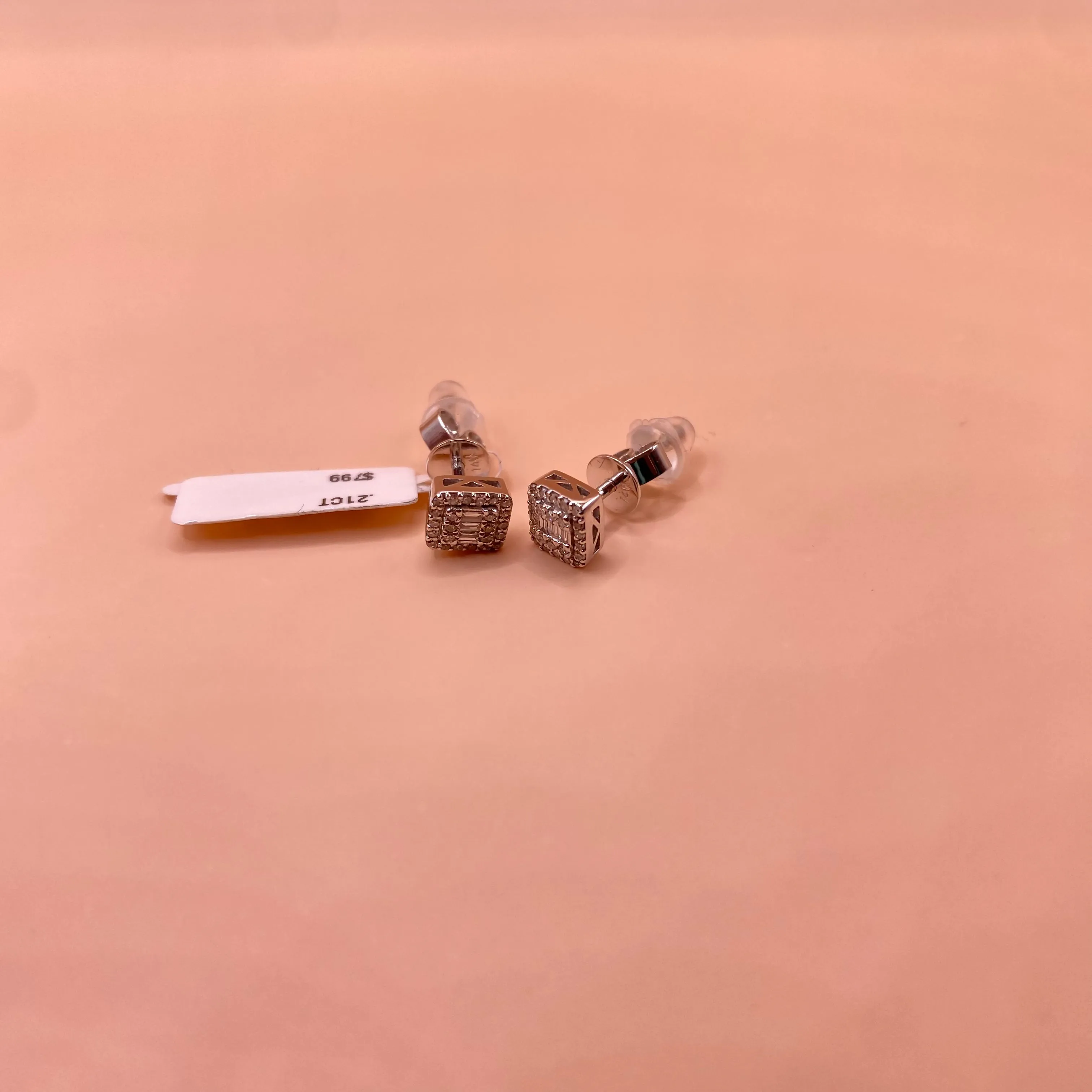 14K White Gold Square Diamond Stud Earrings 0.21Ct / 1.8gr