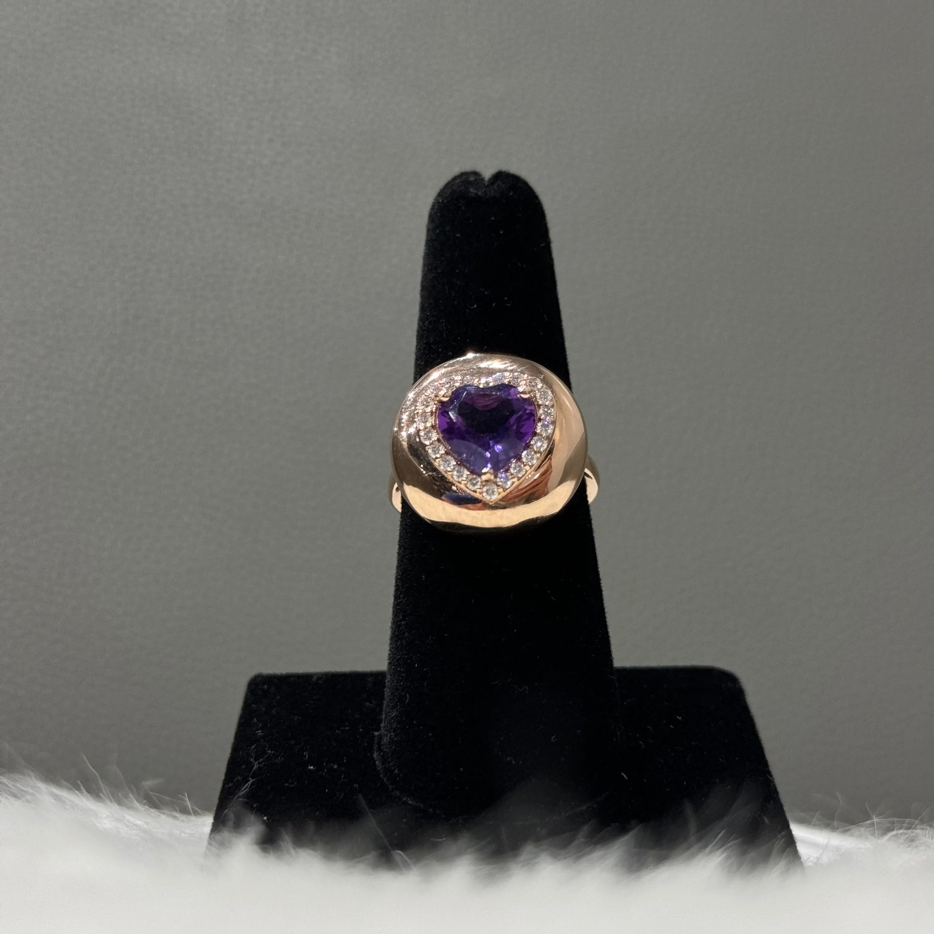 14K Yellow Gold Diamond Heart Ring 0.25Ct Dia / Amethyst / 9gr / Size 7