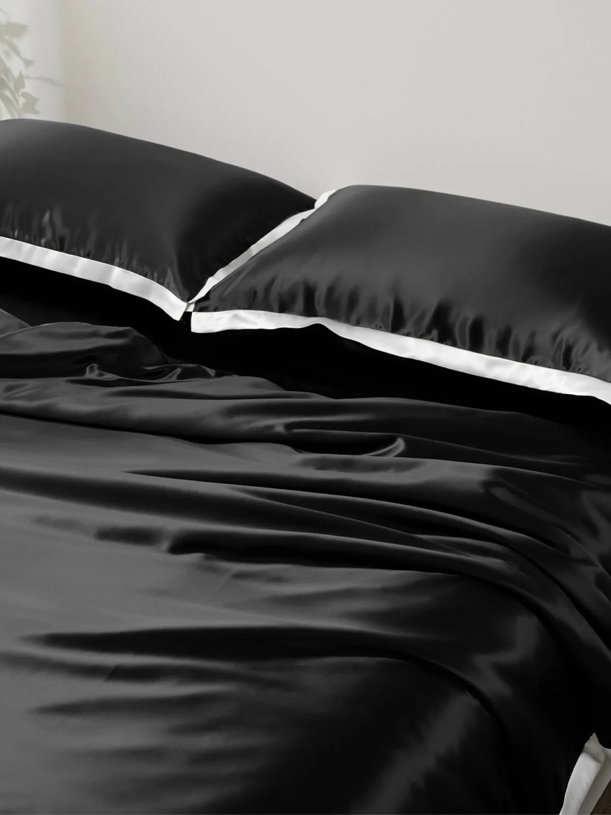 22 Momme Luxurious Silk Duvet Cover Set