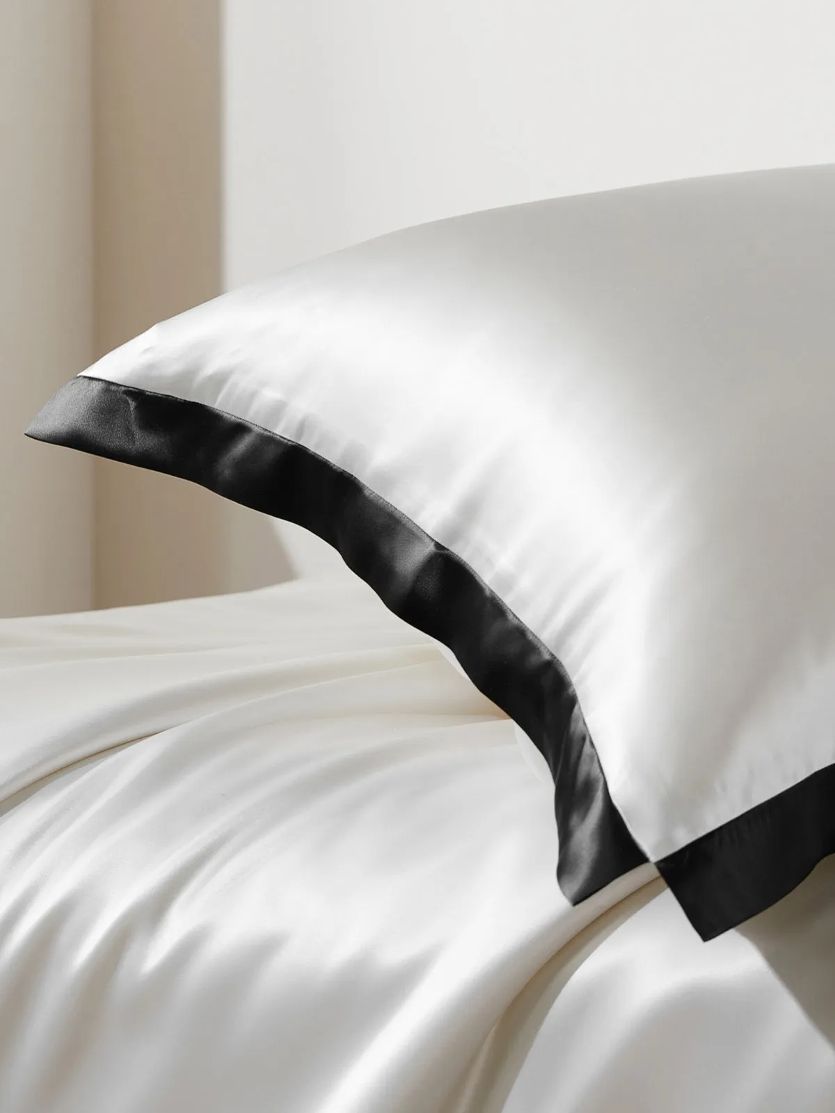 22 Momme Luxurious Silk Duvet Cover Set