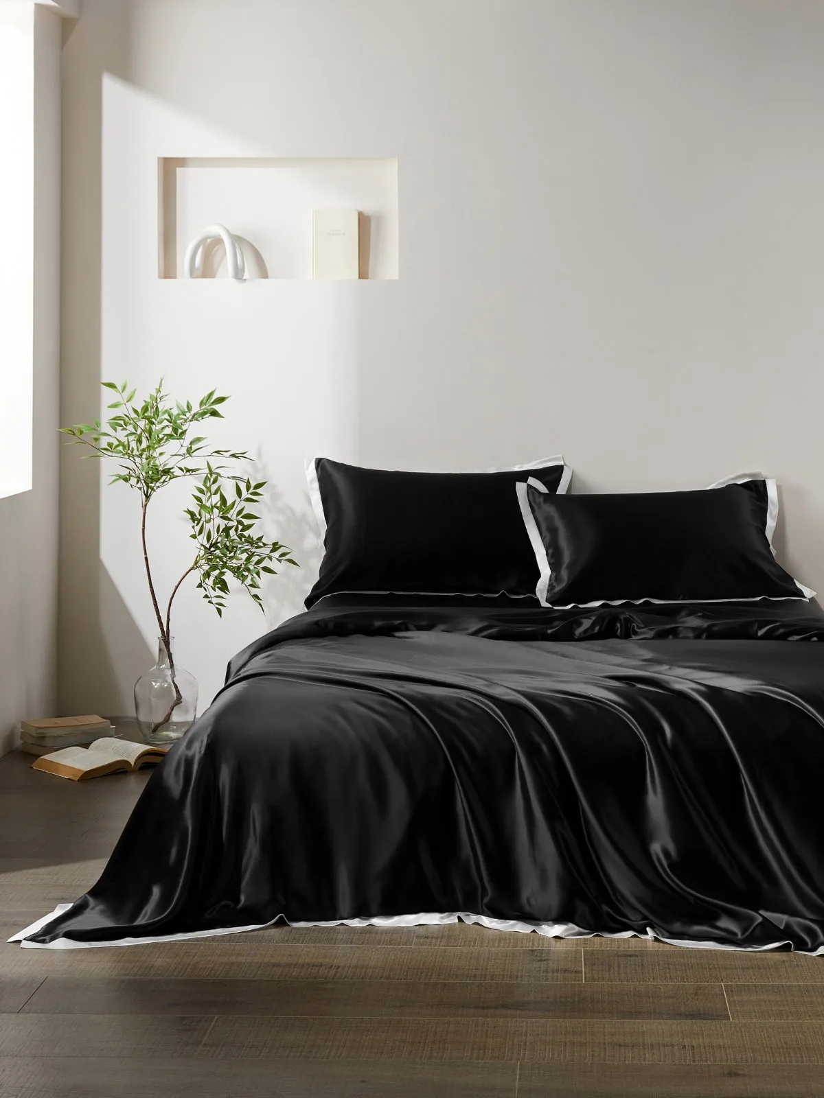 22 Momme Luxurious Silk Duvet Cover Set