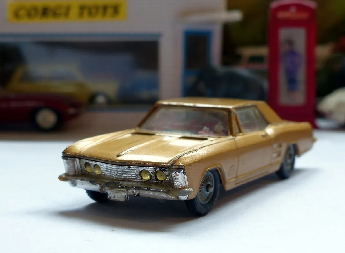 245 Buick Riviera in gold *with cast wheels* (1)