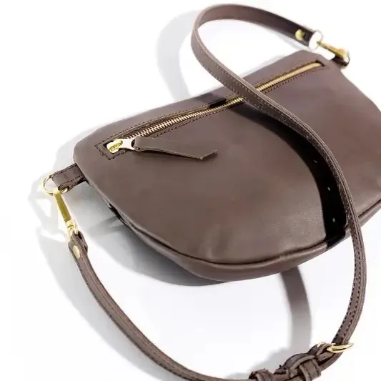 Abby Alley - The Big Sling Bag (Mocha)