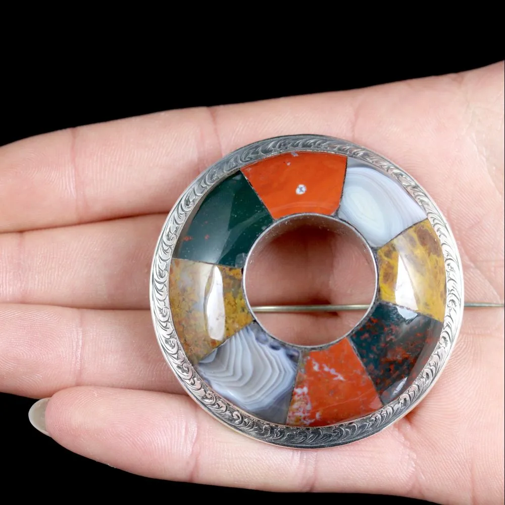 Antique Victorian Scottish Agate Brooch Circa 1860