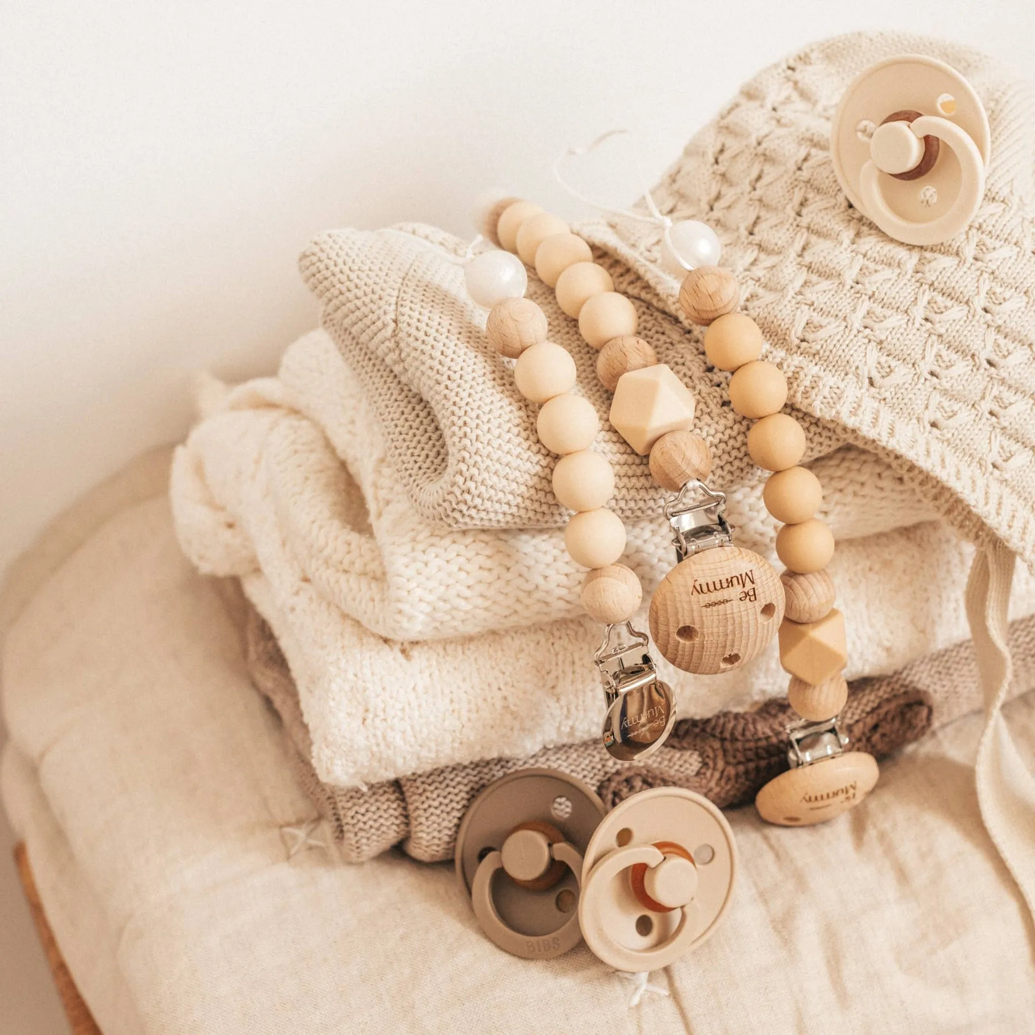 Be Mummy - Mini pacifier holder - Pearl: Rose