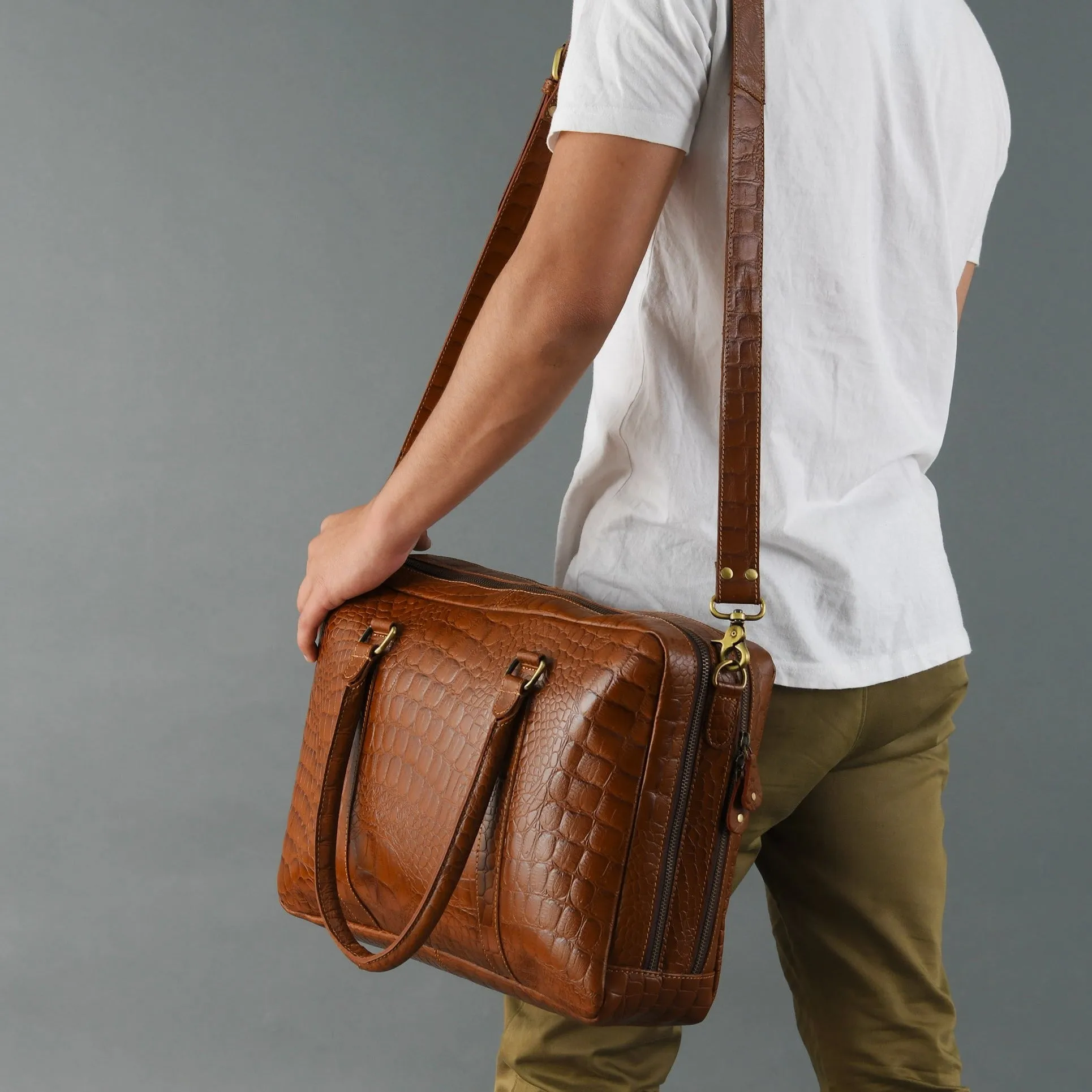 Easton Premium Buffalo Leather Laptop Office Briefcase