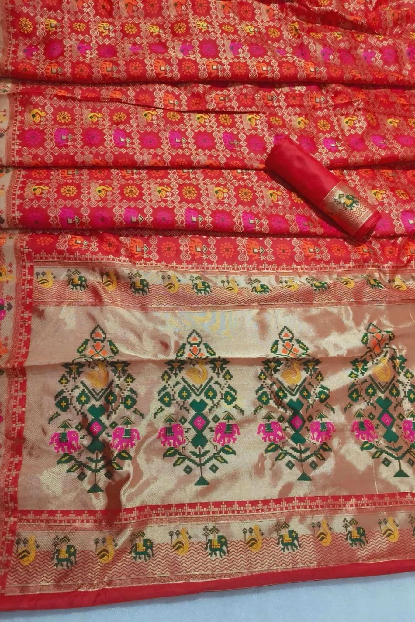 ELEGANT DECORATED TRADITIONAL SILK SAREE