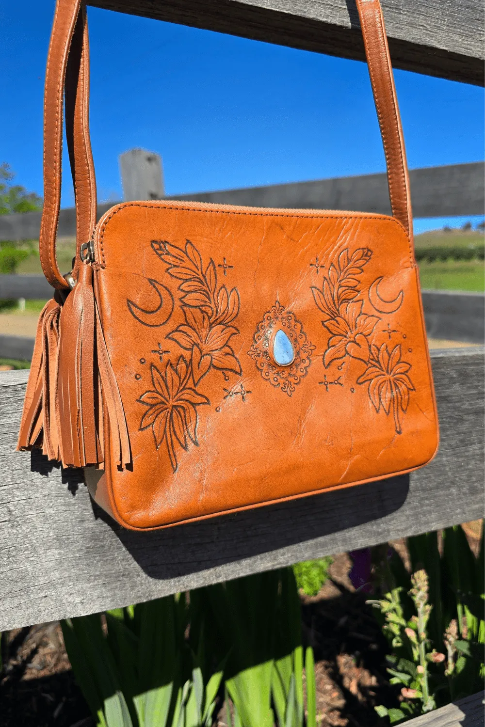 Enchanted Shoulder Bag - Tan