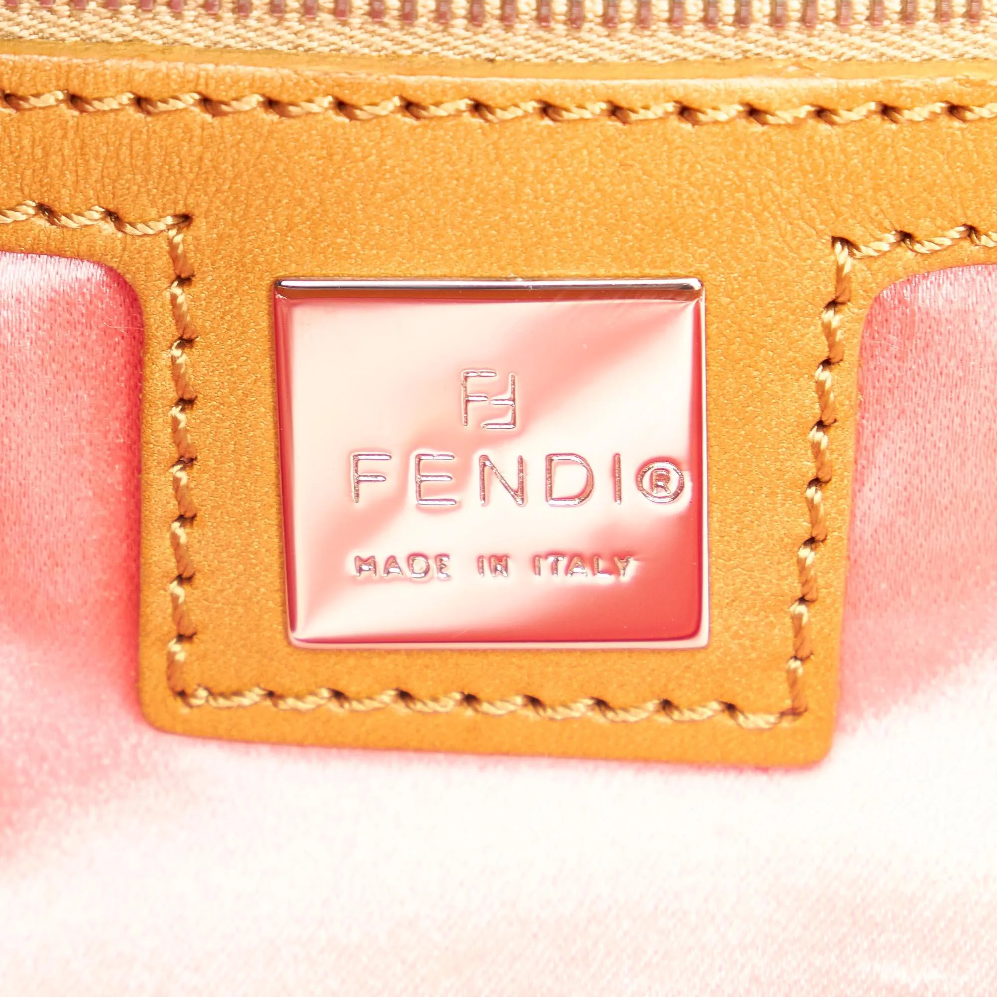Fendi Raffia Tote Bag (SHG-20578)