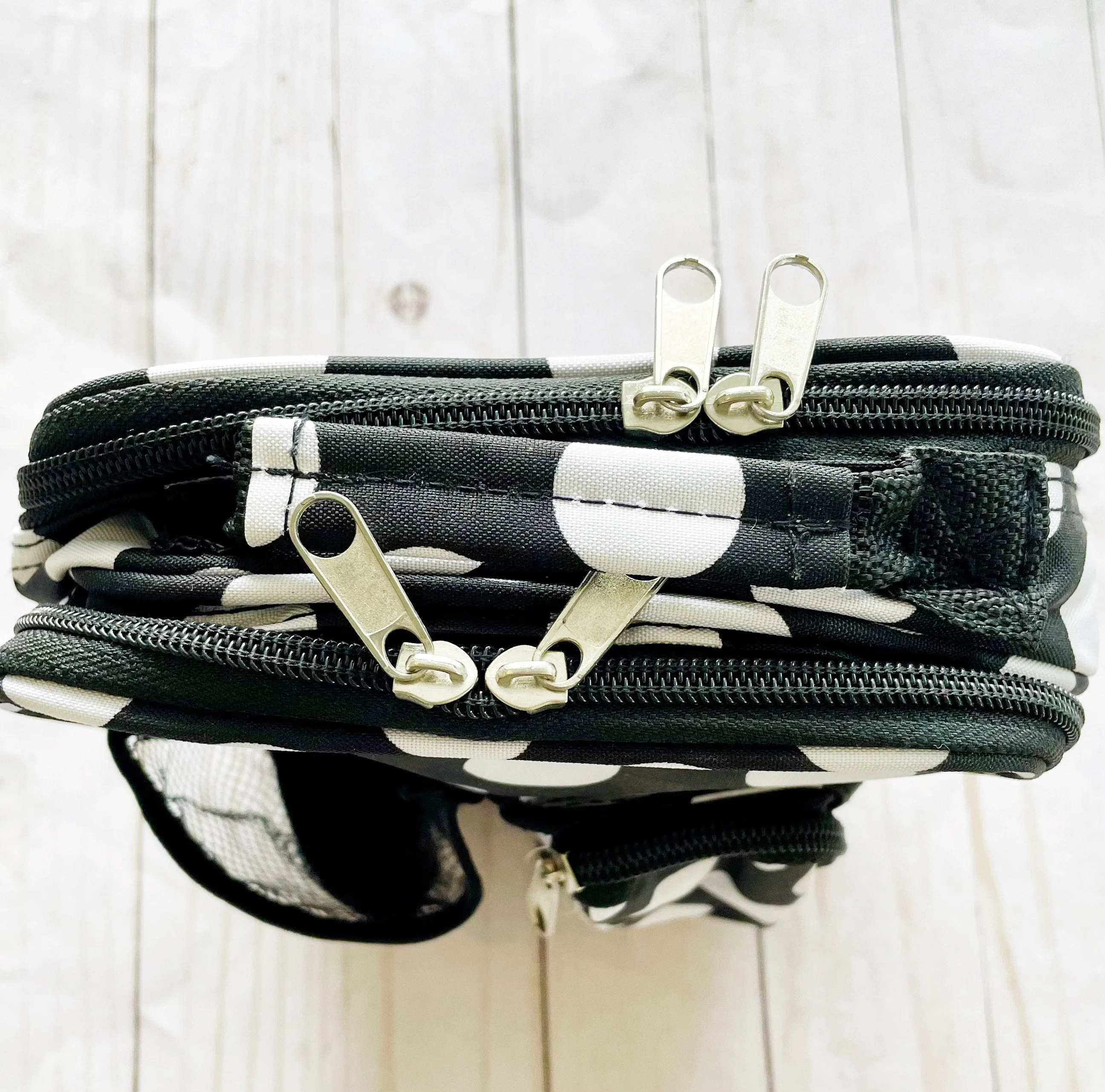 Gift for: Teen/College/Mom /Working Gal:  black Polka Dot Messanger bag purse