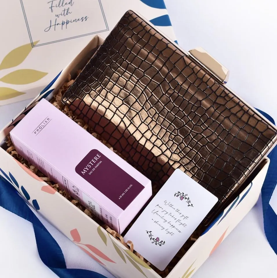 Gleevers Chic & Fragrant Gift for Women | Gift Box pack of 2 with Perfume (30 ml) & Golden Sling Bag | Birthday Gift, Anniversary Gift, Valentine Gift, Secret Santa Gifts