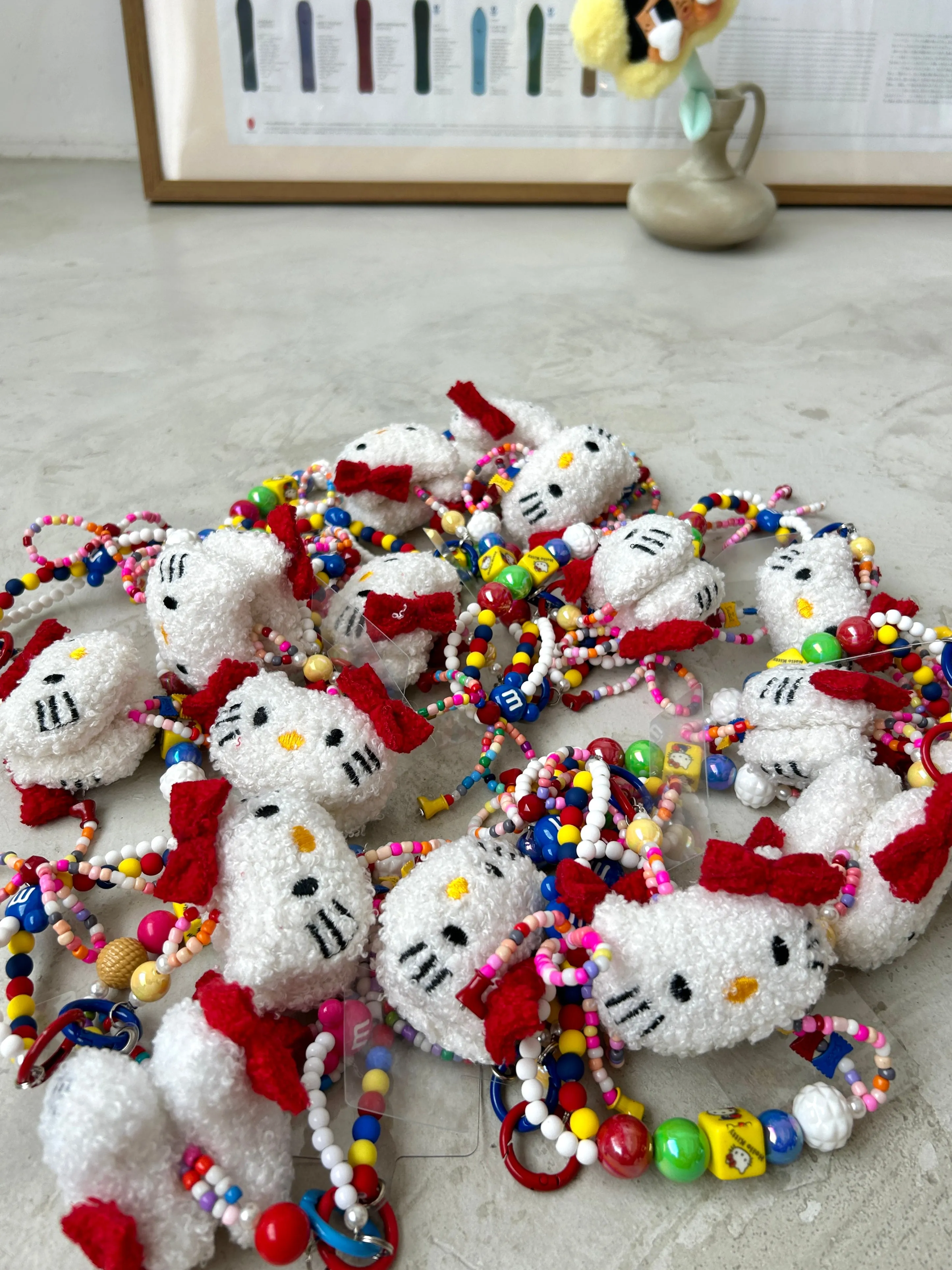 HELLO KITTY MOBILE / BAG CHAIN *LAST 2*