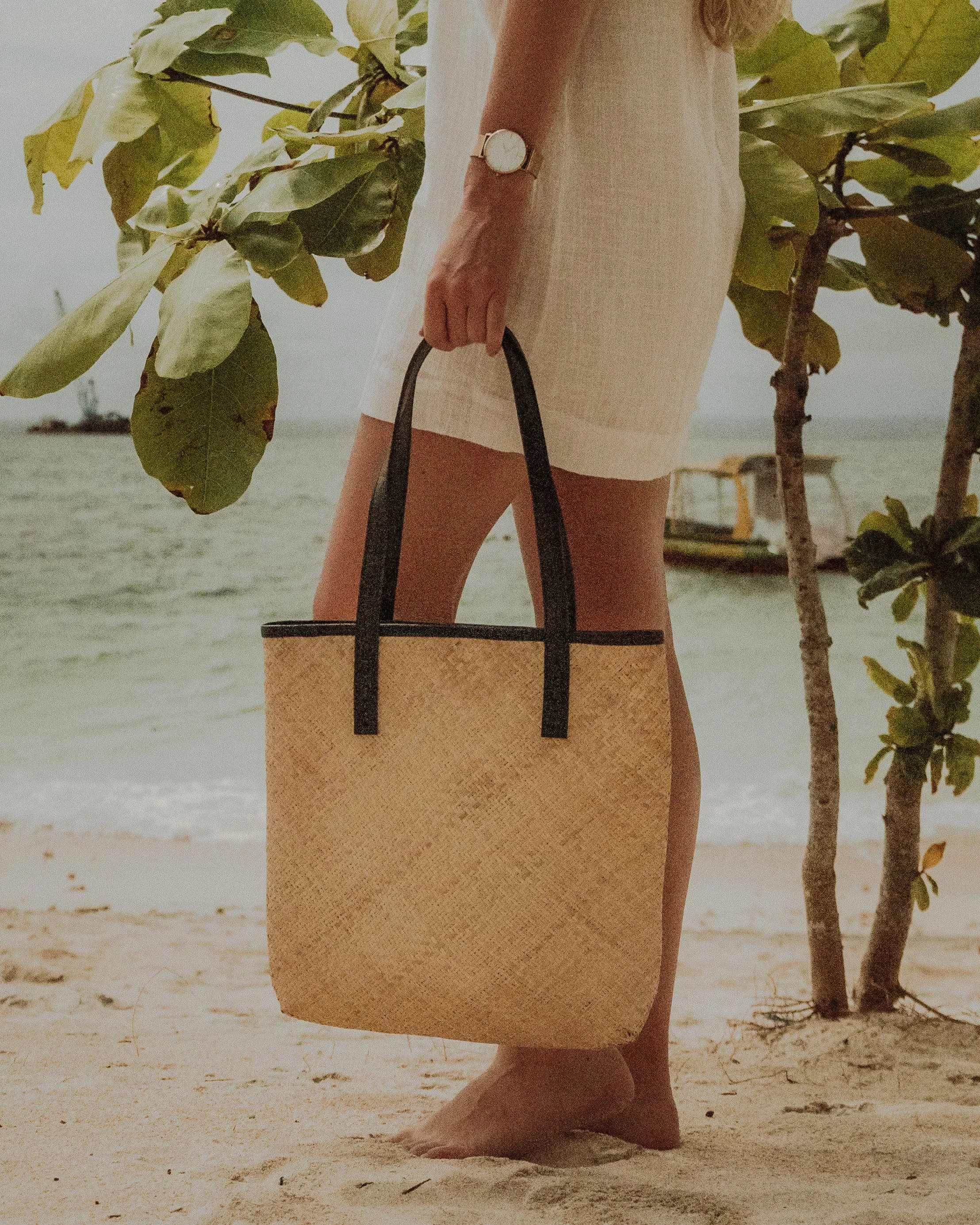 Leather Straw Shoulder Bag Black