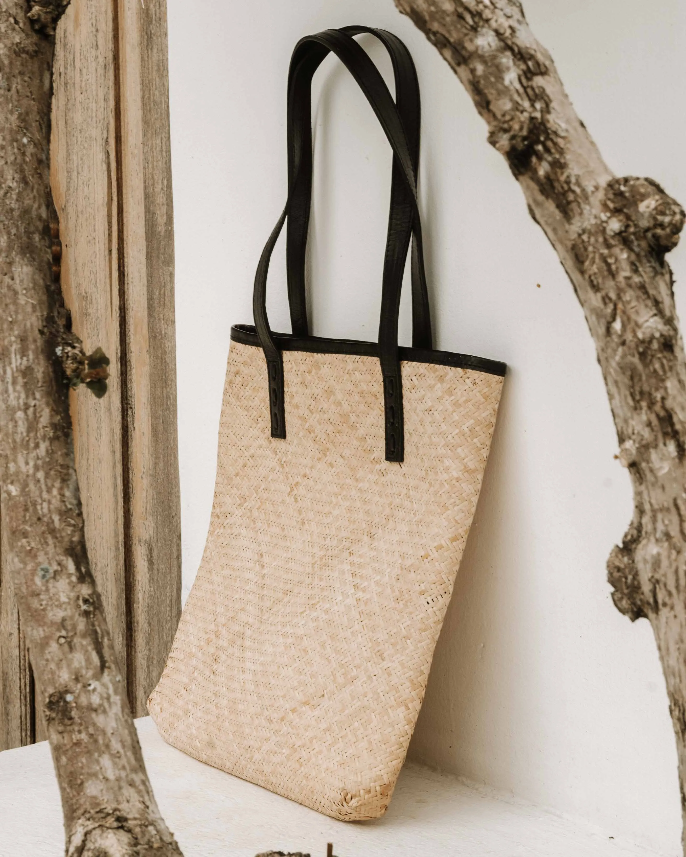 Leather Straw Shoulder Bag Black