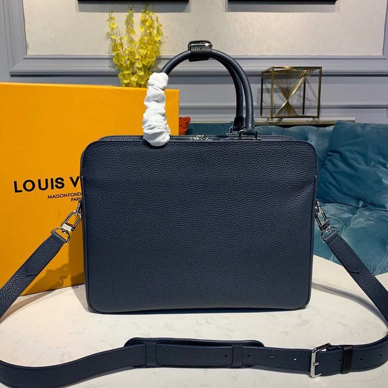 Louis Vuitton Armand Mens Briefcase 38cm Taurillon Clemence Leather Spring/Summer 2020 Collection M55228 Navy Blue