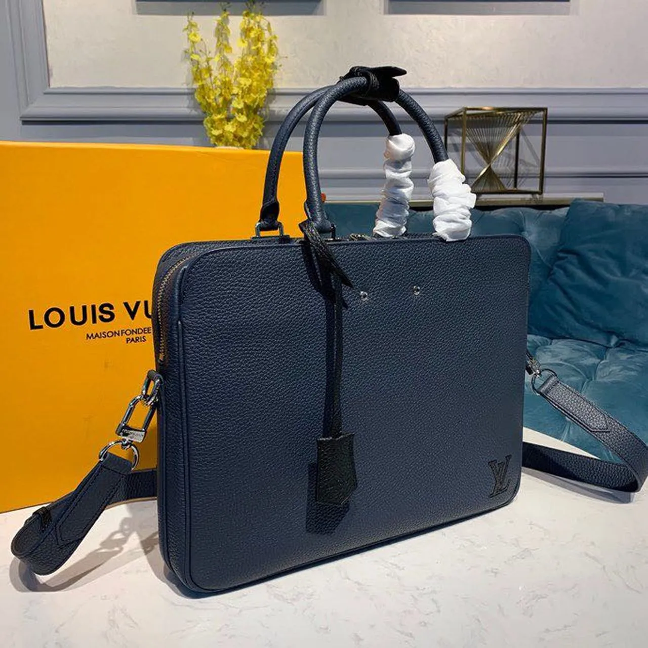 Louis Vuitton Armand Mens Briefcase 38cm Taurillon Clemence Leather Spring/Summer 2020 Collection M55228 Navy Blue