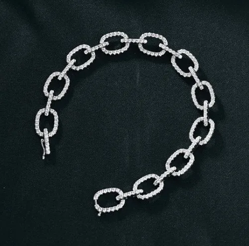 Luxurious Chain Design Bracelet In Sterling Silver