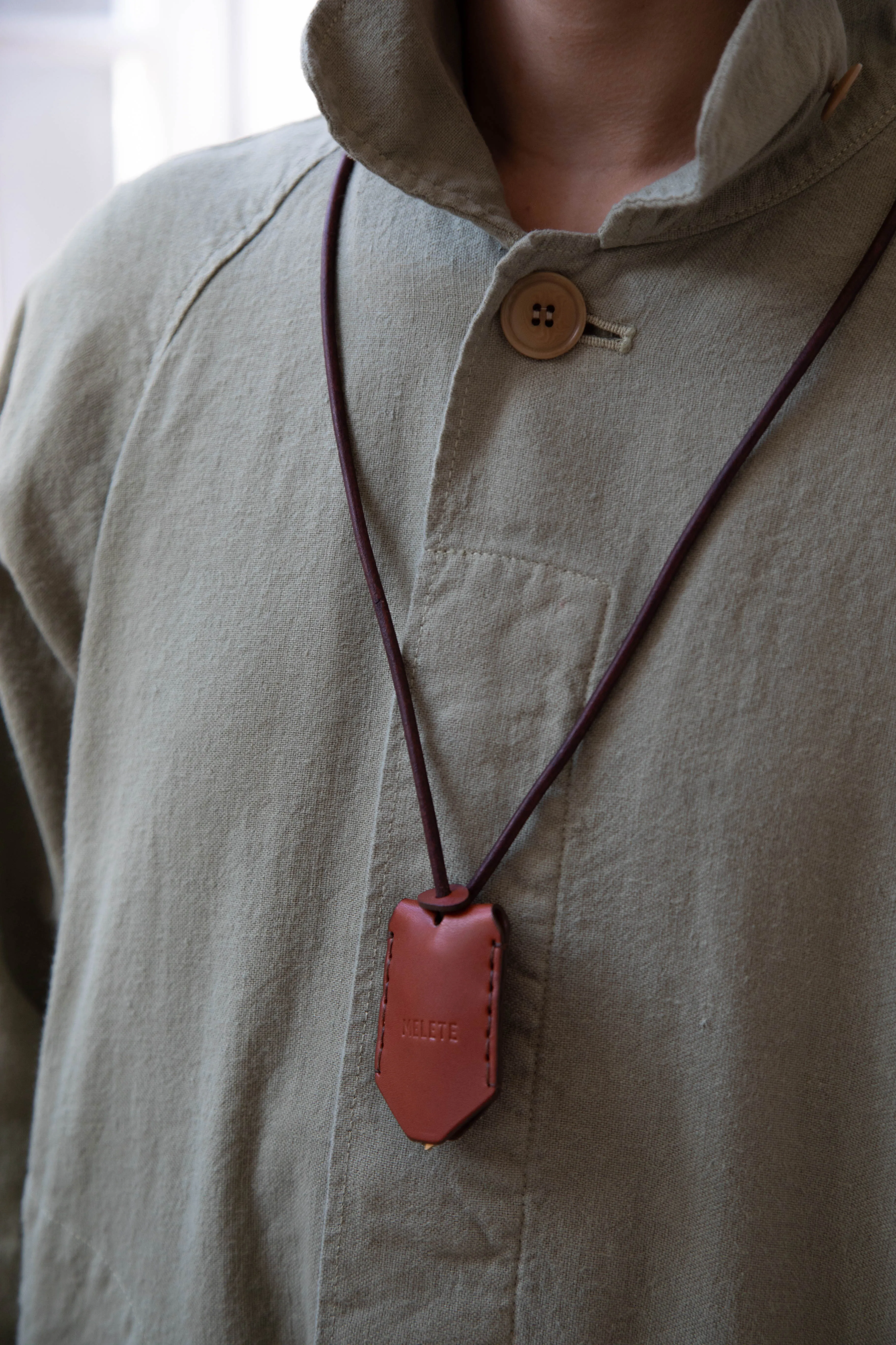 Melete | Key Clochette in Chestnut