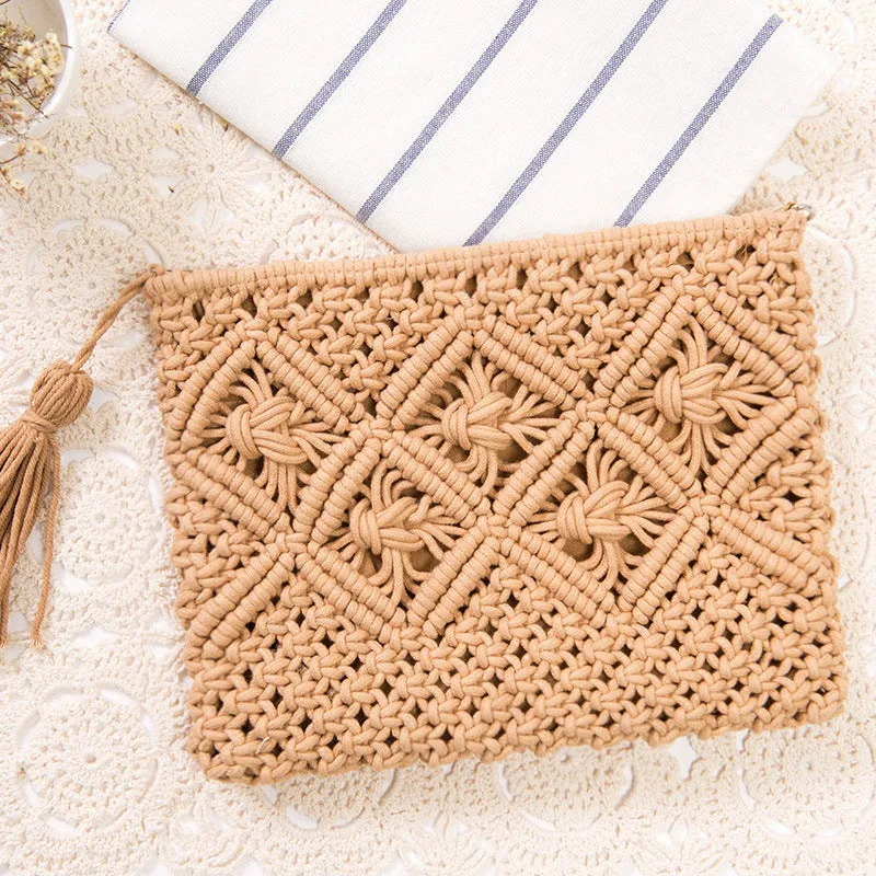 Paziye Boho Tassel Woven Straw Clutch Bag