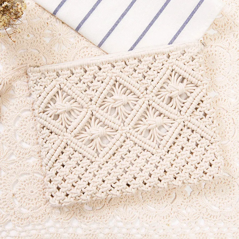 Paziye Boho Tassel Woven Straw Clutch Bag