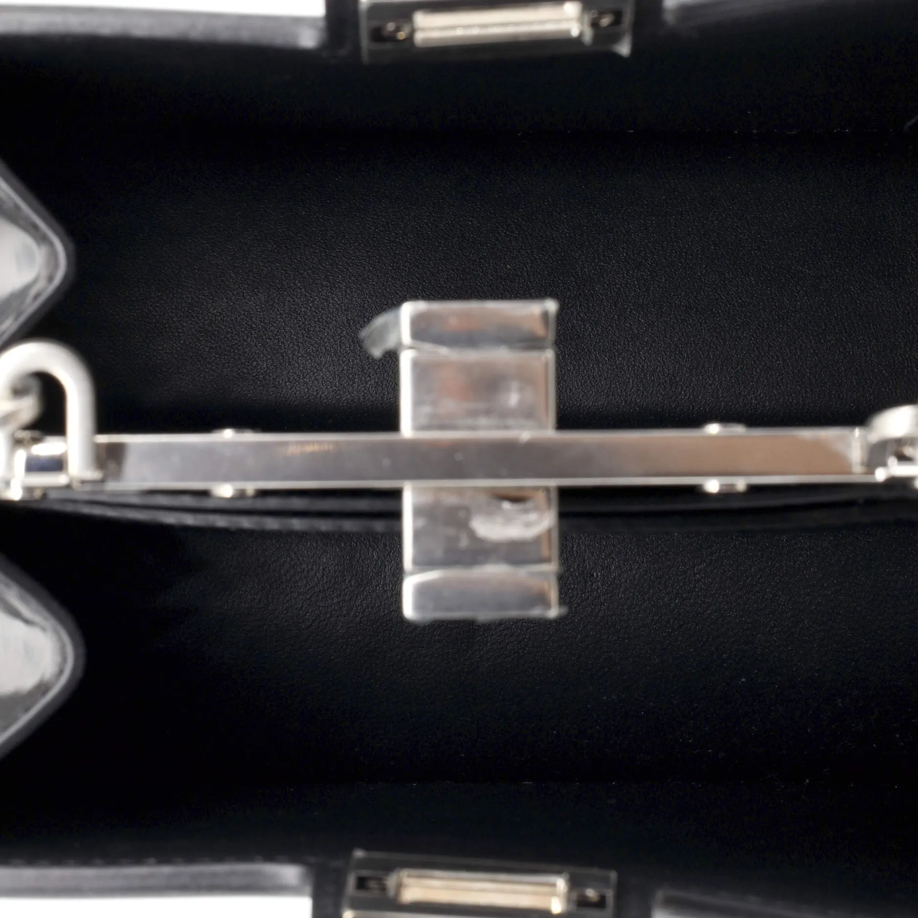 Peekaboo Cut Bag Leather Petite