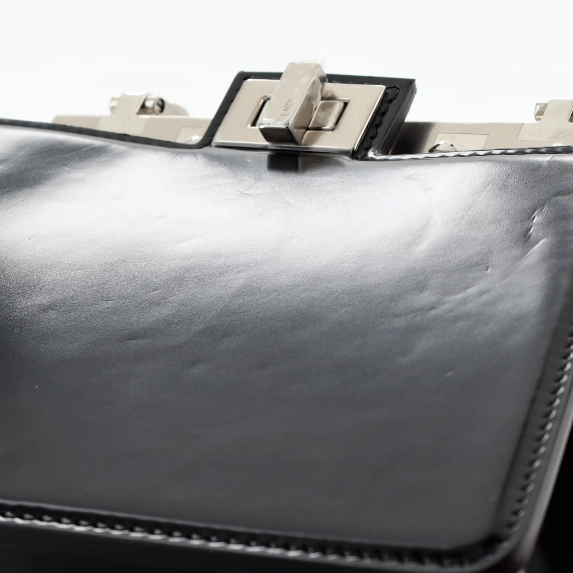 Peekaboo Cut Bag Leather Petite