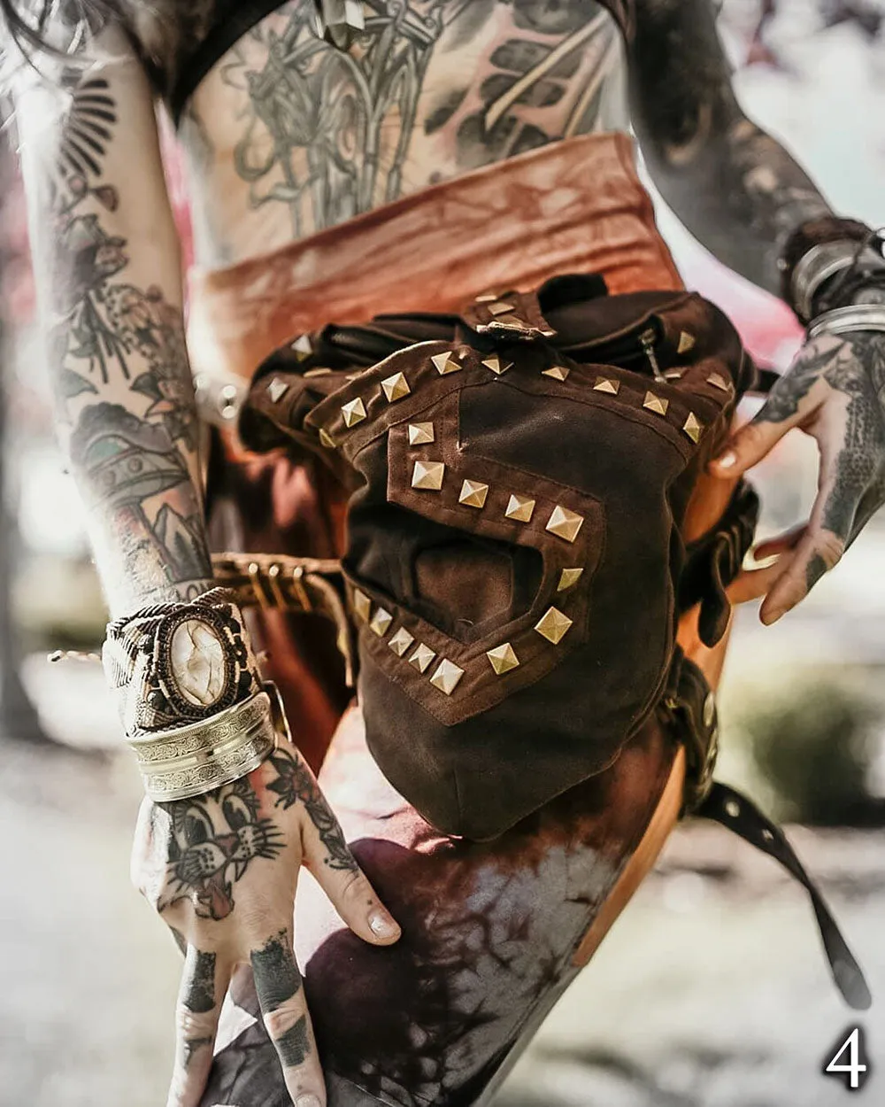 Reactor Belt Studs
