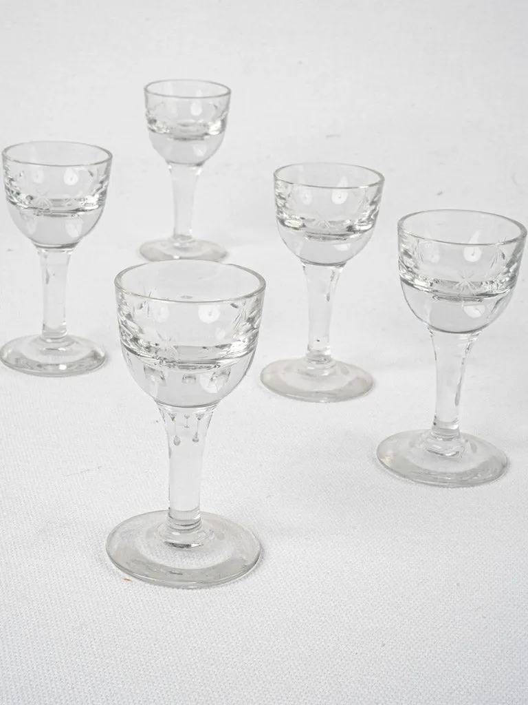 Set of 5 tiny liqueur glasses - 19th century 4"