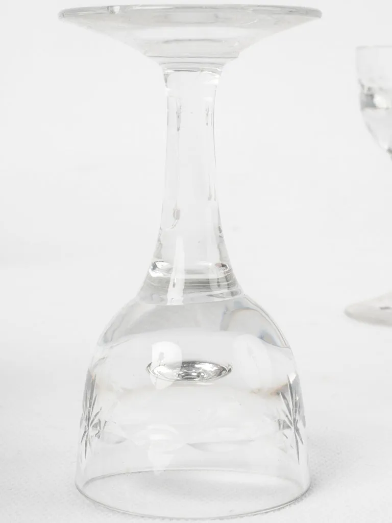 Set of 5 tiny liqueur glasses - 19th century 4"