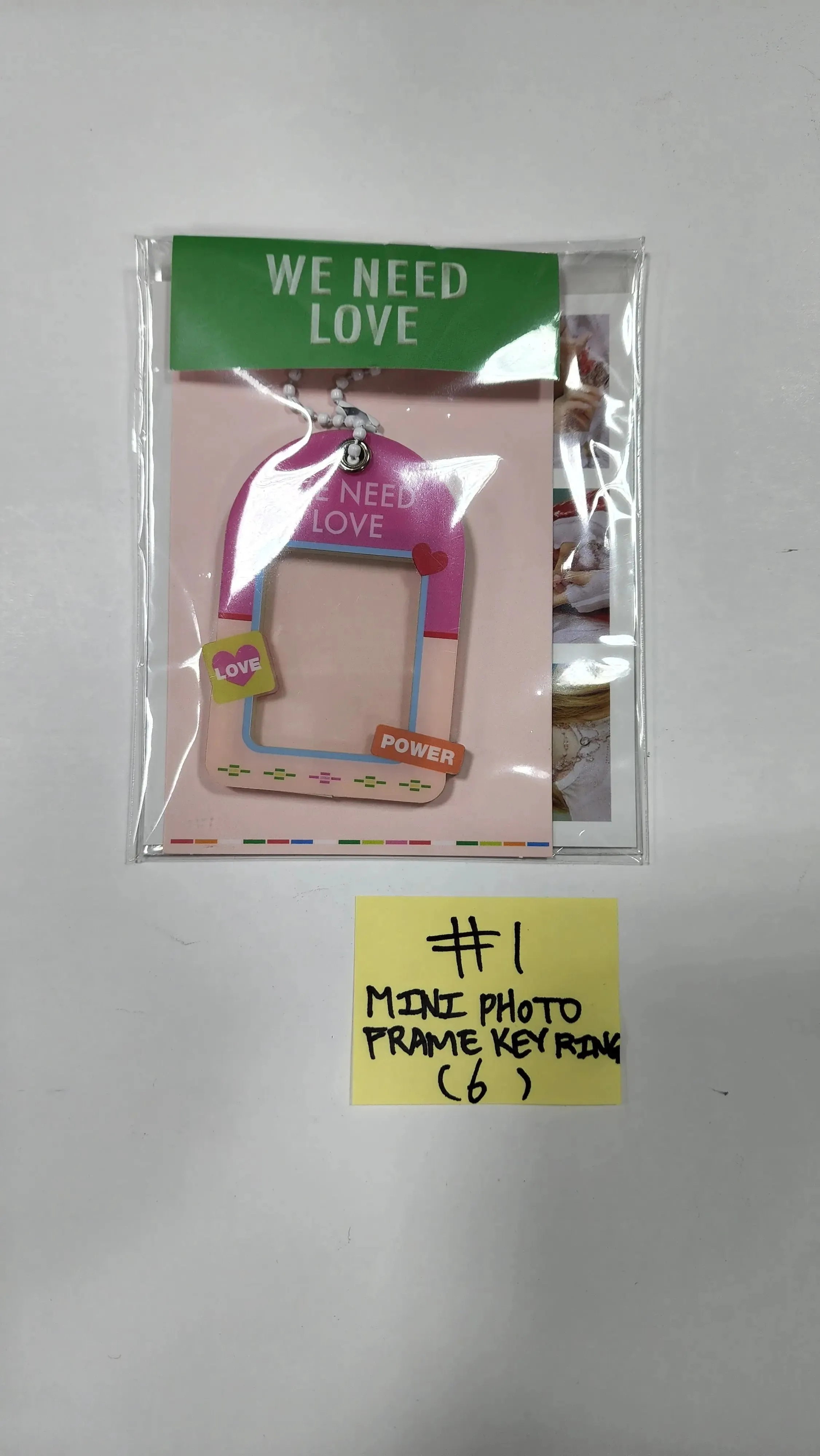 StayC - Official MD [Mini Photo Frame Key Ring, Photo Set, Drink Bag]