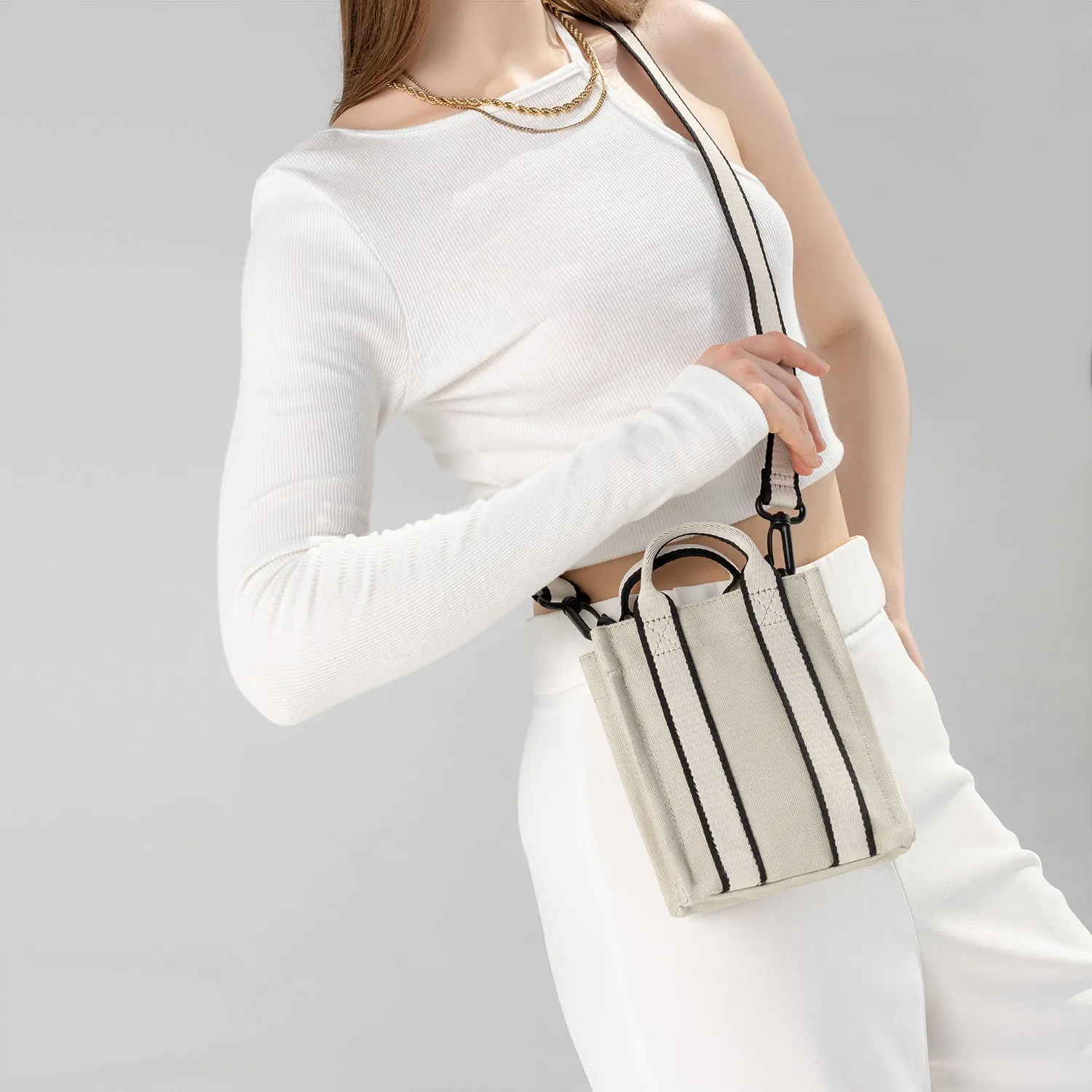 Tura Phone Bag