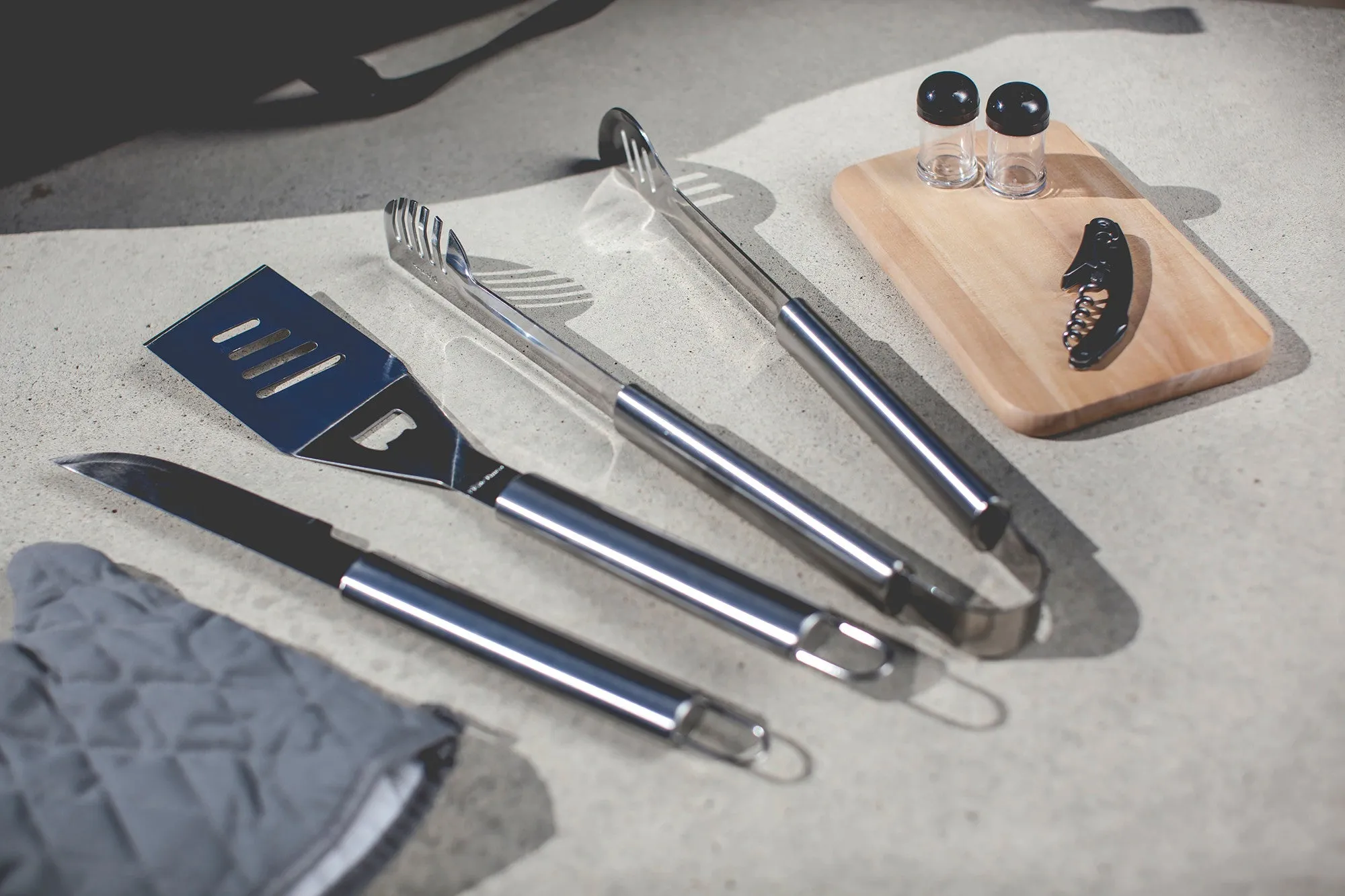 USC Trojans - BBQ Kit Grill Set & Cooler