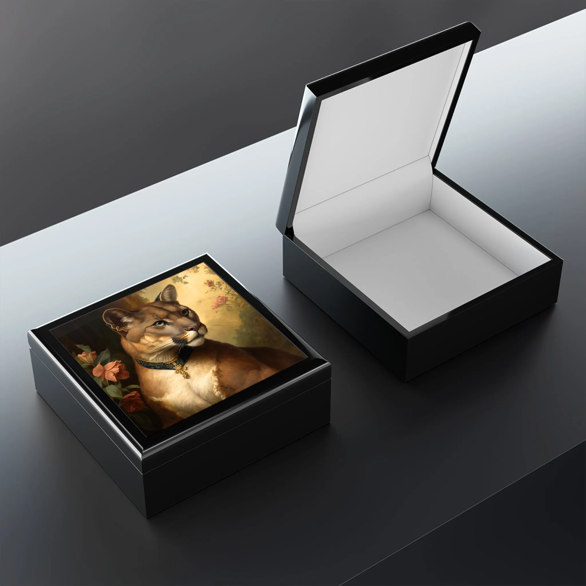 Vintage Antique Mountain Lion Puma Portrait Wood Keepsake Jewelry Box with Ceramic Tile Cover