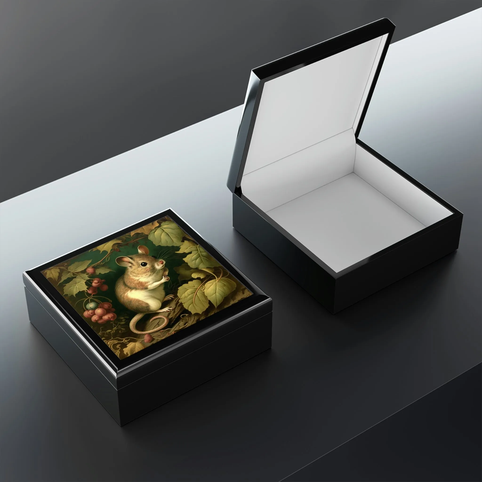 Vintage Field Mouse Wooden Keepsake Jewelry Box