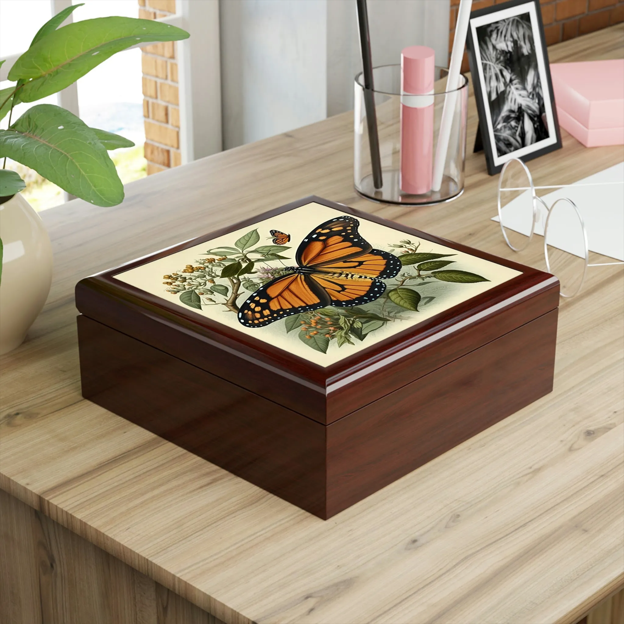 Vintage Monarch Butterfly Wooden Keepsake Jewelry Box