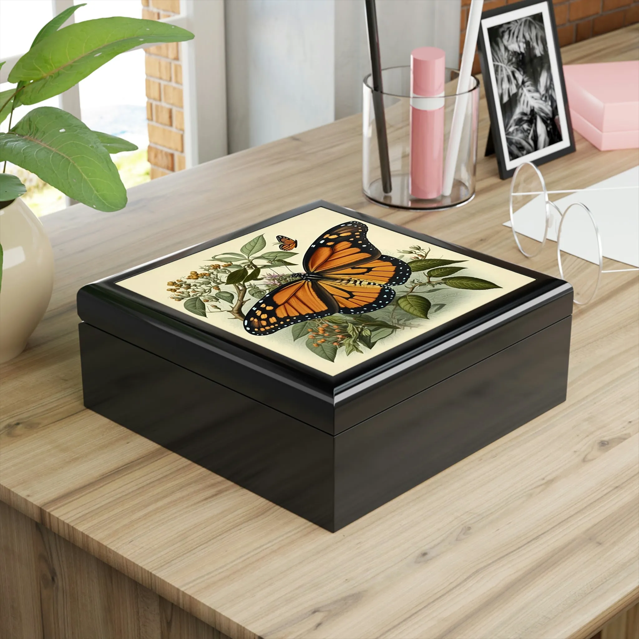 Vintage Monarch Butterfly Wooden Keepsake Jewelry Box